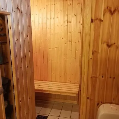 Holiday home Hoyfjellshytte